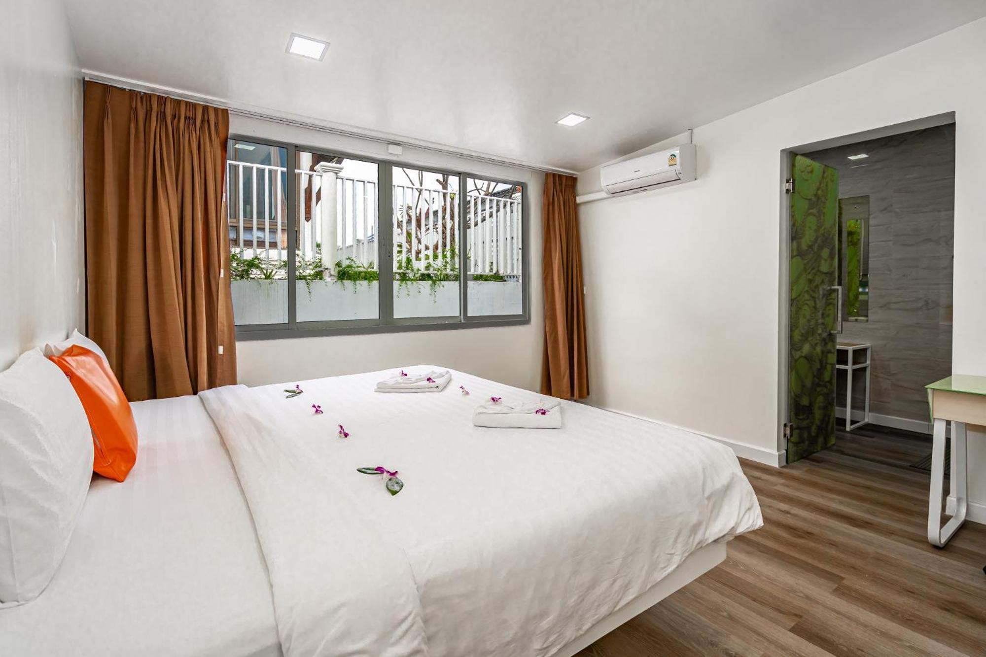 The Color Kata Hotel Exterior photo